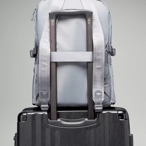 Lululemon backpack - Picture 7 of 7